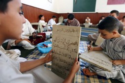 Cezayir'de Kur'an okulları donatıldı