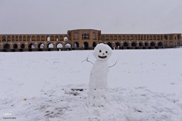 İsfahana qar yağıb