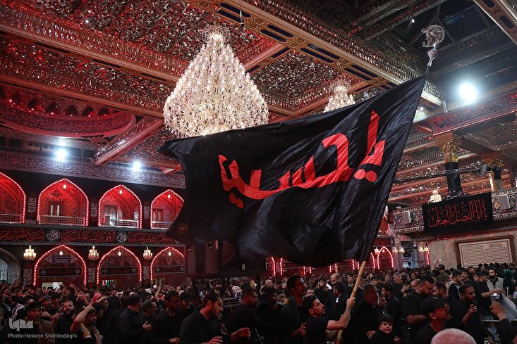 In Pictures: Millions Observe Arbaeen 2025 as Night Falls on Karbala