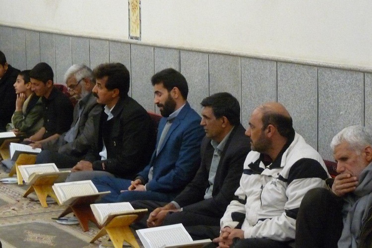 محفل انس با قرآن در زابل برگزار شد