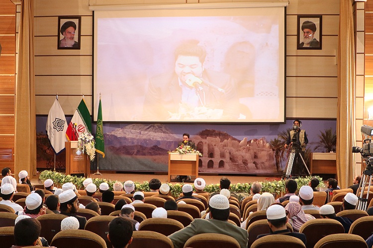 تصاویری از اختتامیه جشنواره قرآنی &laquo;فدائیان اسلام&raquo; در زاهدان