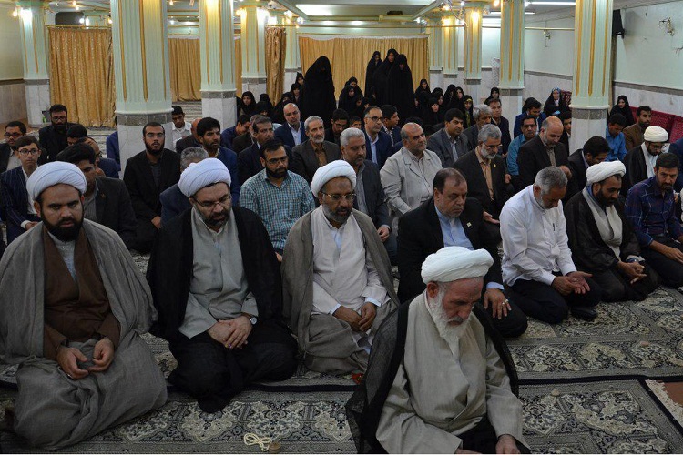 تصاویری از دیدار فعالان قرآنی زاهدان با نماینده ولی فقیه