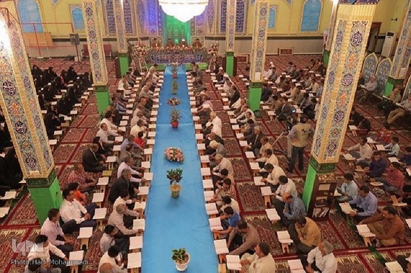 برگزاری محفل جزء خوانی « با قرآن در رمضان» در زاهدان