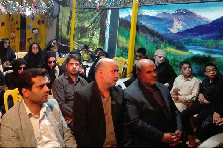 تصاویری از بازدید مسئولان فرهنگی از دورههای قرآنی روشندلان در زاهدان تصاویری از بازدید مسئولان فرهنگی از دورههای قرآنی روشندلان در زاهدان