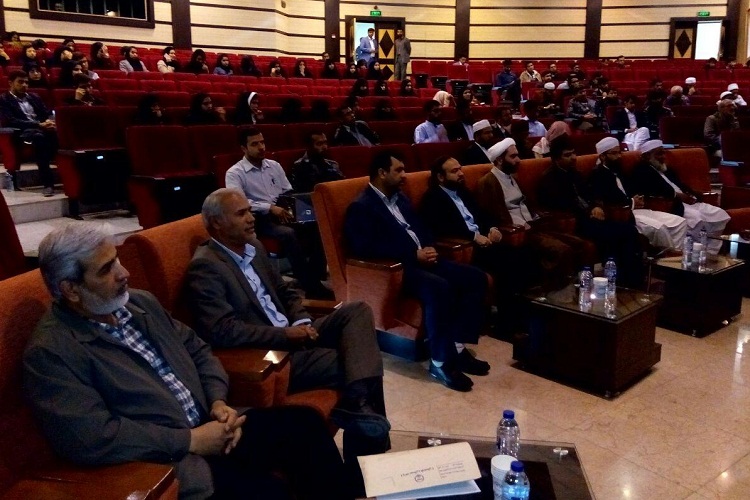 تصاویری از اختتامیه طرحهای فرهنگی جهاد دانشگاهی سیستان و بلوچستان تصاویری از اختتامیه طرحهای فرهنگی جهاد دانشگاهی سیستان و بلوچستان