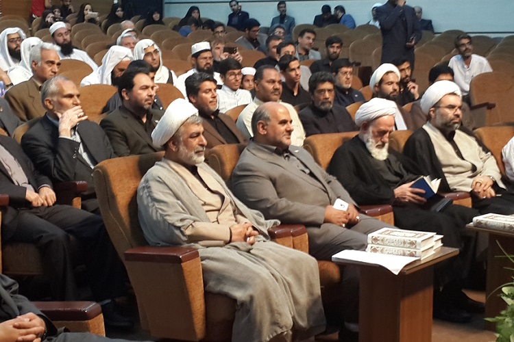 تصاویری از همایش &laquo;امام، قرآن، معنویت&raquo; در زاهدان