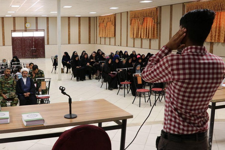 مسابقات قرآن خانواده&zwnj;های ارتشی در زاهدان برگزار شد