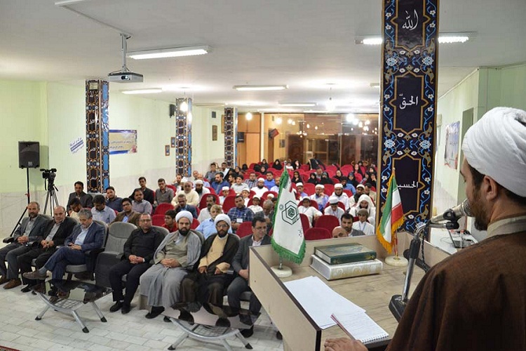 تصاویری از اختتامیه مسابقات قرآن اوقاف در زاهدان