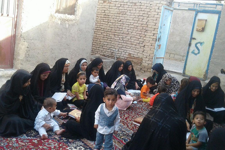 برپایی کلاس آموزش قرآن زیر سقف آسمان برپایی کلاس آموزش قرآن زیر سقف آسمان