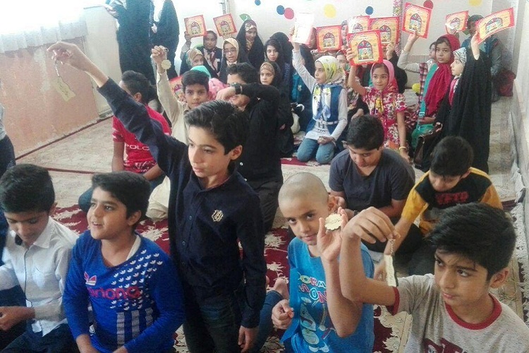 اختتامیه دورههای تابستانه آموزش قرآن در مؤسسه بحرالعلوم زاهدان اختتامیه دورههای تابستانه آموزش قرآن در مؤسسه بحرالعلوم زاهدان