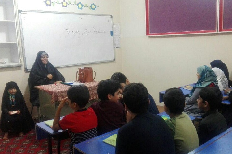 اختتامیه دورههای تابستانه آموزش قرآن در مؤسسه بحرالعلوم زاهدان اختتامیه دورههای تابستانه آموزش قرآن در مؤسسه بحرالعلوم زاهدان