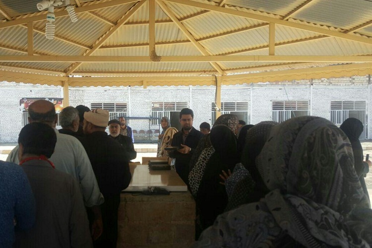 توزیع 20 هزار جلد قرآن کریم میان زائران پاکستانی