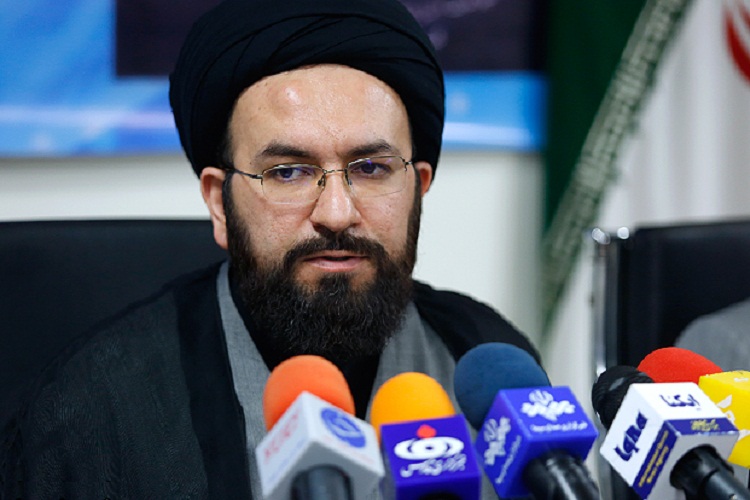 قرآن زمانی از مهجوریت بیرون آمده که همه کارها رنگ قرآنی بگیرد