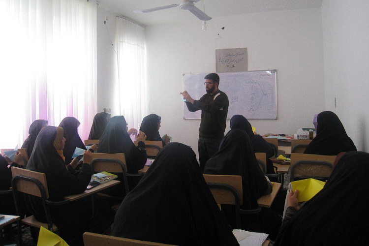 برپایی کارگاه &laquo; روش تدریس قرآن به کودکان&raquo; در زاهدان