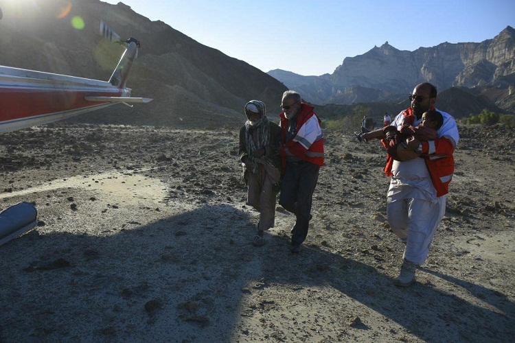 امدادرسانی به سیل‌زدگان سیستان‌وبلوچستان در قاب تصویر