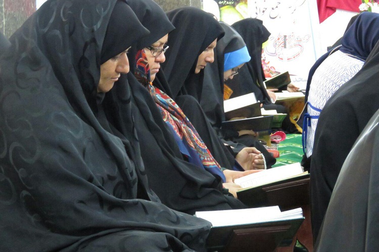 تصاویری از کرسی جمع خوانی قرآن در زاهدان