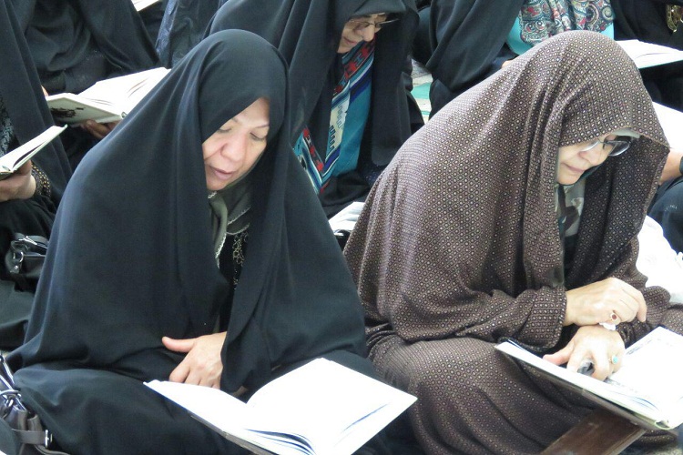 تصاویری از محافل جزء خوانی قرآن در زاهدان تصاویری از محافل جزء خوانی قرآن در زاهدان