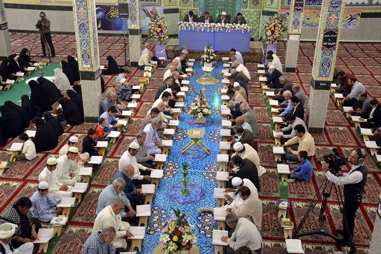 محفل جزء خوانی قرآن در زاهدان به روایت تصویر