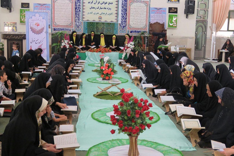 تصاویری از محفل جزء خوانی قرآن در زاهدان