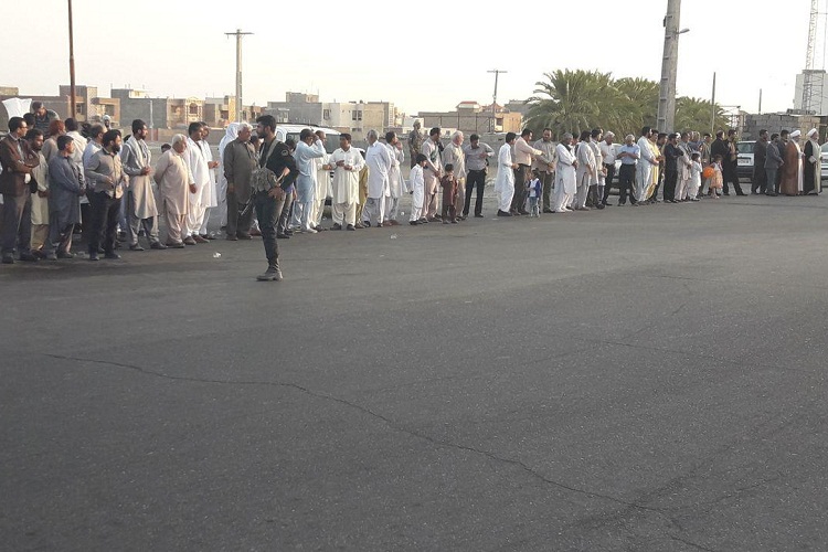 استقبال ایرانشهری&zwnj;ها از کاروان &laquo;زیر سایه خورشید&raquo; به روایت تصویر
