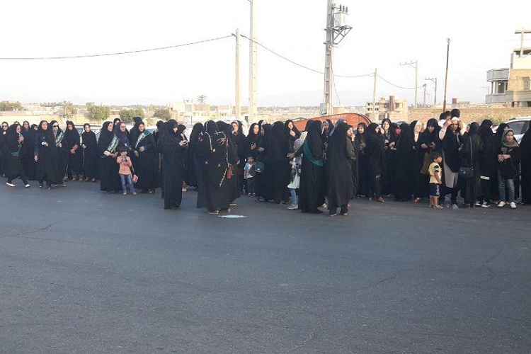 استقبال ایرانشهری&zwnj;ها از کاروان &laquo;زیر سایه خورشید&raquo; به روایت تصویر