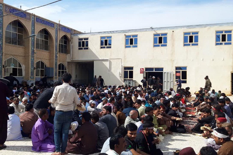 پذیرایی از ۲۰۰۰ زائر پاکستانی اربعین حسینی در زاهدان + عکس