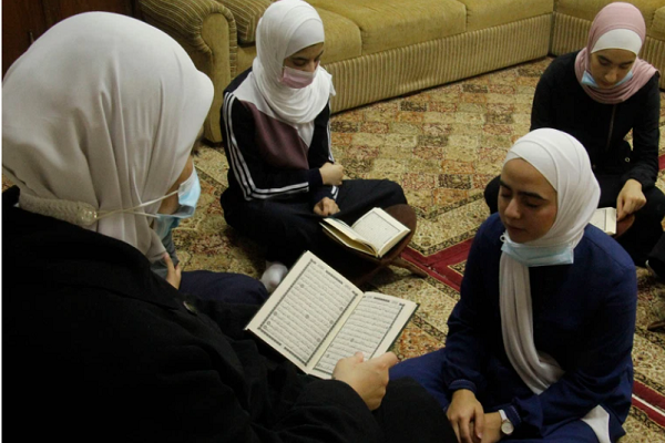 آماده// تبدیل «تهدید کرونا» به «فرصت حفظ قرآن» درمیان کودکان فلسطینی / گزارش