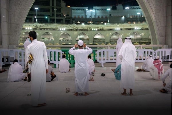 عکس | اقامه نماز صبح در مسجدالحرام پس از هفت ماه تعطیلی