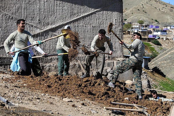 رواج تفکر جهادی میان مردم و رفع محرومیت در سراسر کشور