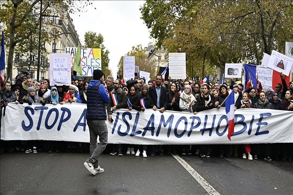 خشم مسلمانان فرانسه از انحلال شورای مسلمانان این کشور