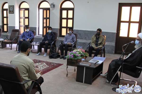 رویش‌ نسل قرآنی از دستاوردهای انقلاب اسلامی است + عکس