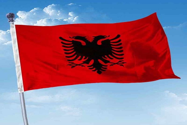 نخستین ترجمه آلبانیایی قرآن؛ تلاش مصرانه یک مسیحی و عبور از خفقان