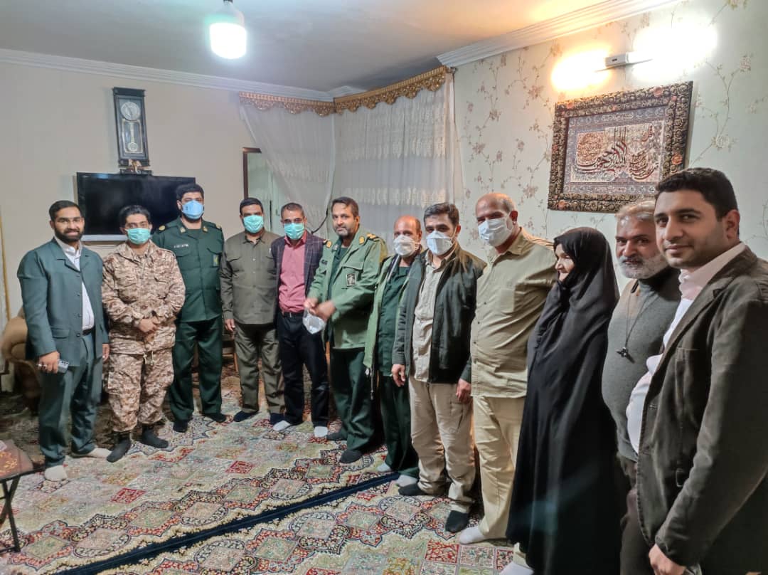 ارسالی سه شنبه ۲۵ آبان ماه /// دیدار فرمانده ناحیه مقاومت بسیج سپاه زاهدان با خانواده شهداء