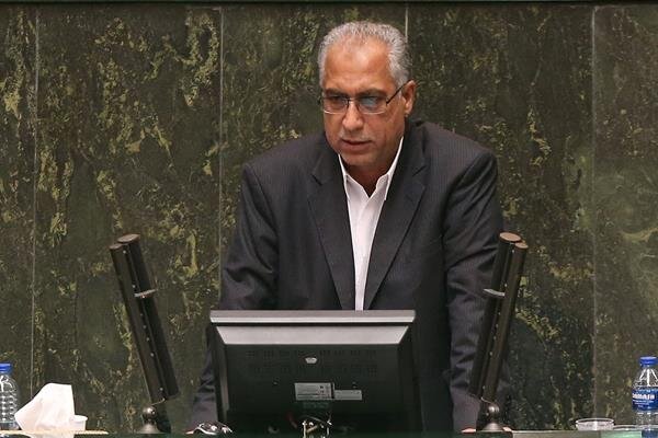 توضیحات نماینده خاش در خصوص کمبود معلم در سیستان و بلوچستان