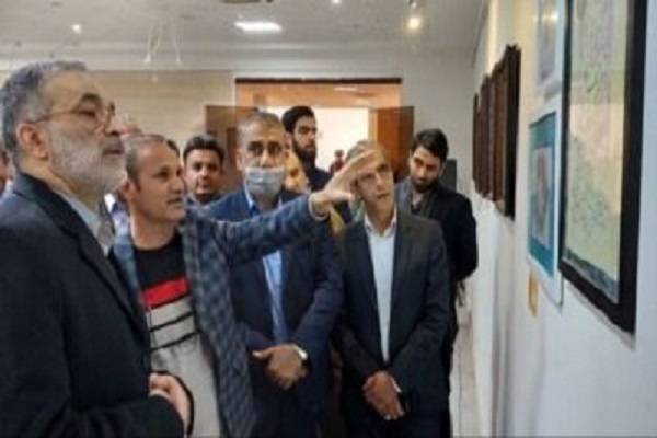 افتتاح نمایشگاه هنرهای تجسمی فجر در زاهدان