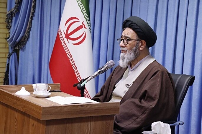 دشمن تلاش می‌کند مشارکت مردم در انتخابات را کم‌رنگ کند