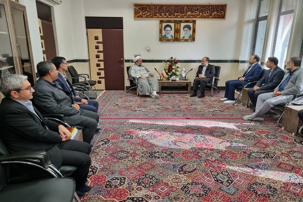 دیدار آیت الله محامی با رئیس ثبت احوال کشور