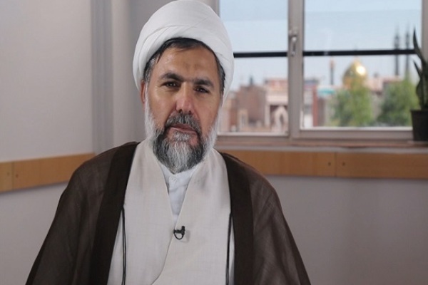 برخی مدیران ظرفیت‌های حوزه علمیه را باور ندارند