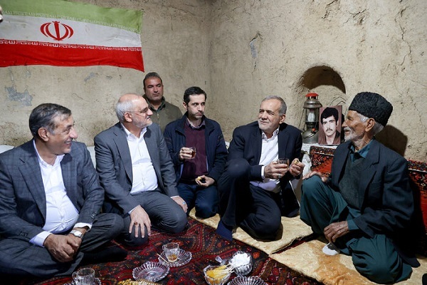 روستای کلوخی میزبان رئیس جمهور