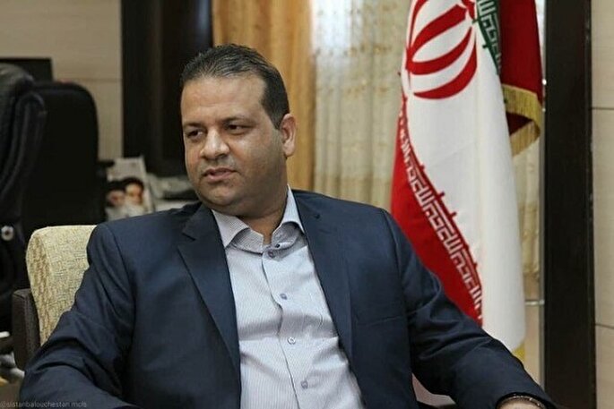 آموزش تنها چیزیست که جامعه را پیشرفته می‌کند