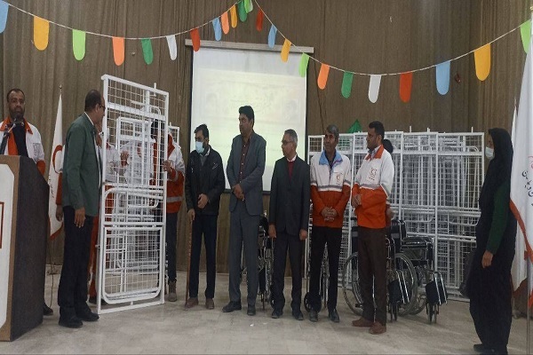 اهدای تجهیزات توانبخشی به معلولان زابل