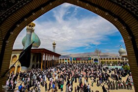 لحظه تحویل سال ۱۴۰۴ در حرم شاهچراغ (ع)