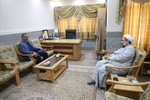دیدار امام جمعه زاهدان با مدیرکل بنیاد شهید استان