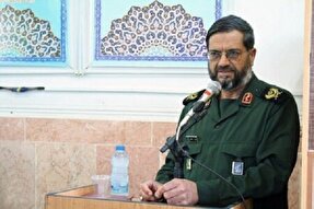 بسیجیان میدان‌دار علم در کشور باشند