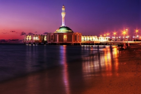 فیلم | مسجد شناور جده؛ جاذبه دینی گردشگران و عمره‌گزاران