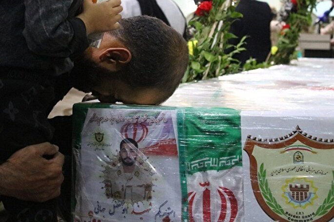 عکس| تشییع پیکرهای مطهر شهیدان ابوالفضل جهانی و حسینعلی کیخا