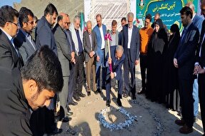 کلنگ ساخت یک مدرسه در زاهدان به زمین زده شد