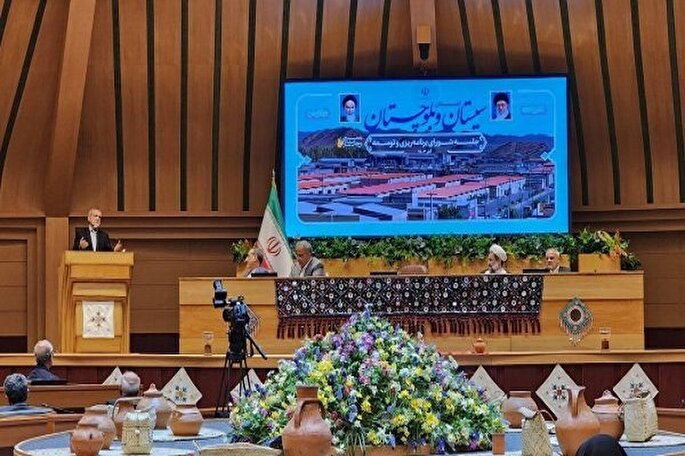 برای رسیدن به چشم‌انداز ترسیم‌شده باید نگاه‌‌مان را تغییر دهیم