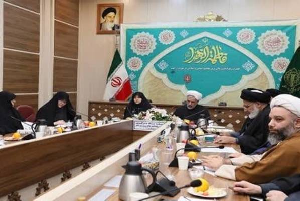 گرامیداشت حضرت فاطمه(س) با تمرکز بر حفظ سرمایه مادری باشد