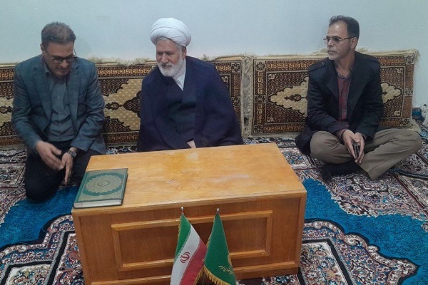 حجت الاسلام دهقان امام جمعه خاش